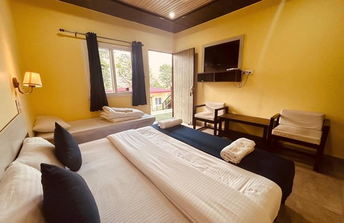 Narainkoti Resort | The Pines Mountain View
