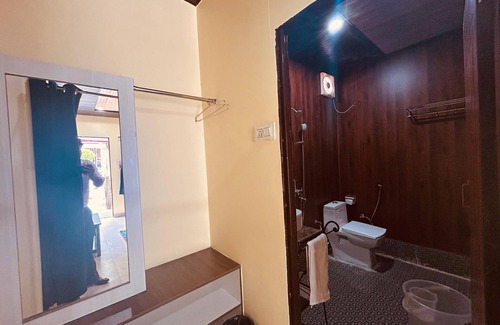 Narainkoti Resort | The Pines Mountain View