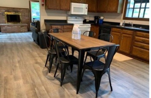 Apple Valley Condo | Explore The Pines of Apple Valley with Pool Access Pass!