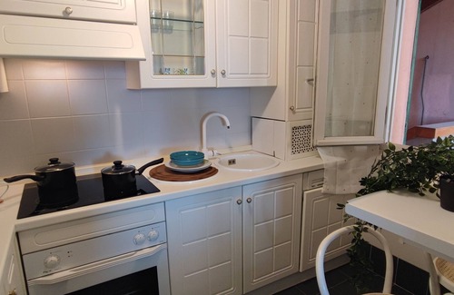 Baveno Apartment | Relax at The Pinewood Three Islands with Spa & Breakfast