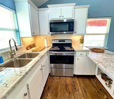 Surfside Beach House | Beachfront Bliss at The Pink Flamingo with Gulf Views