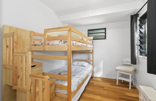 Wooloweyah Bed & Breakfast | Experience The Pippi Room at Coast Wattle House