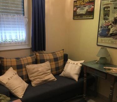 Hunerbach Bed & Breakfast | Oceanfront Bliss at The Place After the Race B&B