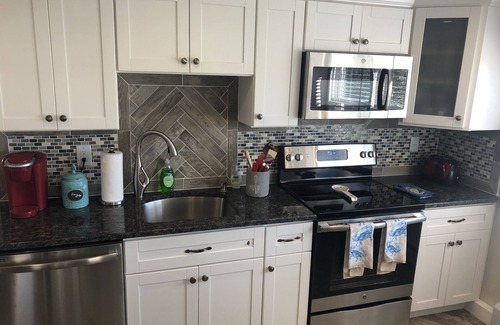 Ocean Bluff-Brant Rock House | Seaside Escape at The Place at Sunrise Beach