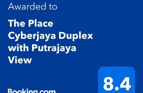 Cyberjaya Apartment | Stylish Cyberjaya Duplex with Scenic Putrajaya Views