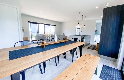 Karkari Peninsula House | Relax in Style with Family-Friendly Amenities Awaiting You