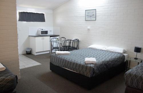 Gunnedah Hotel | Explore Comfort at The Plains Motor Inn with Ocean View