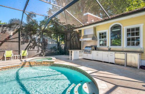 Bradenton House | Inviting Plantation House with Waterfront Views & Pool Access