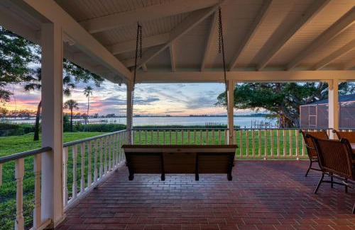 Bradenton House | Inviting Plantation House with Waterfront Views & Pool Access