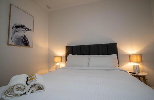 Cudal Hotel | Discover Comfort at The Platypus Accommodation & Cafe