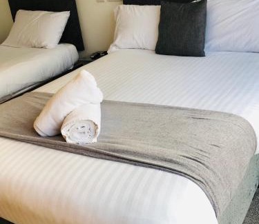 Coalpit Heath Hotel | Discover The Players Golf Club: Family-Friendly Escape