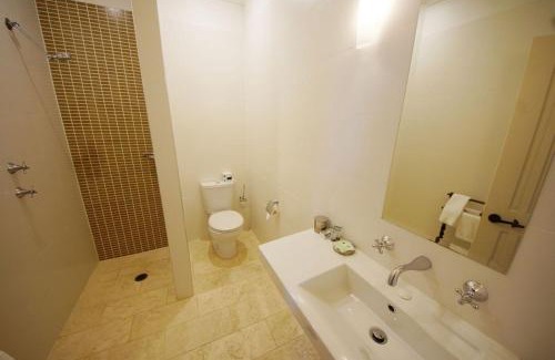 Barraba Hotel | Discover The Playhouse Hotel: Family-Friendly & 4-Star Rated
