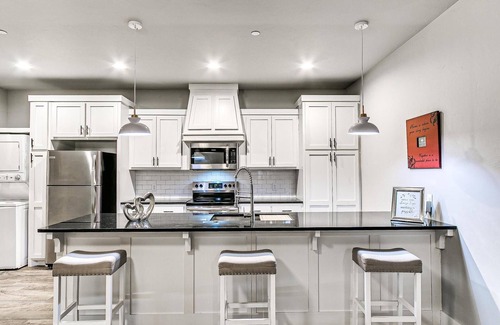 Central Oklahoma City Condo | Experience The Plaza VIP Lodge #2: Guest Rated 9.8/10