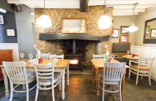 Bicester Hotel | Pet-Friendly Retreat at The Plough Bicester for Families