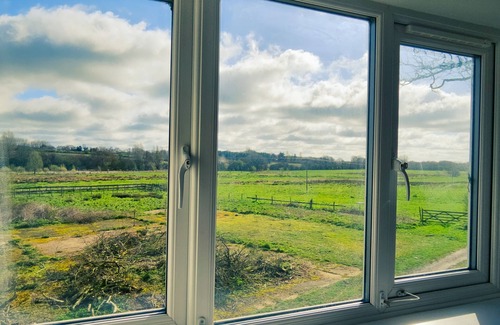 Foxley House | Discover The Plough Inn Farmhouse: Cozy Family Retreat