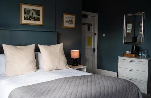 Itchen Abbas Hotel | Pet-Friendly Retreat at The Plough Itchen Abbas, Rated 9/10