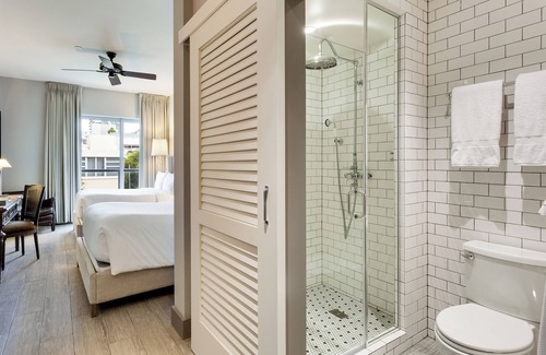 City Center Hotel | Experience The Plymouth South Beach: 4-Star Ocean View Retreat