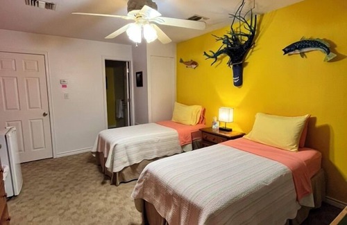 Port O Connor Hotel | Discover The Poco Loco Lodge: Family-Friendly Getaway