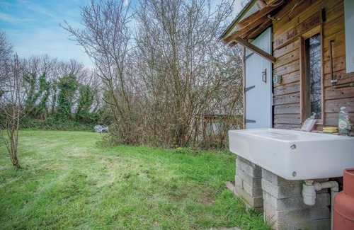 Castlemartin Apartment | Inviting 1 Bedroom Pod at Freshwest Beach Retreat