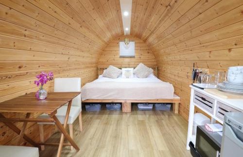 Kingstone House | Perfect Getaway: The Pod at Bank House Farm, 4-Star Retreat