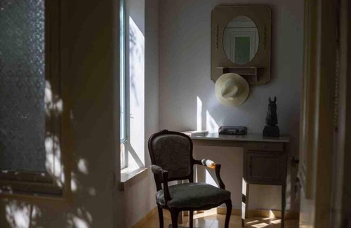 Hefer Valley House | Exceptional Stays at The Poetry House with Kitchen Access