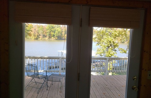 Cannelton Cabin | Waterfront Getaway with Boat Dock at Rocky Point, IN