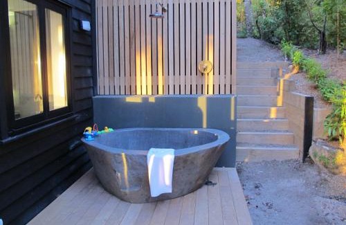 Acacia Bay House | Exquisite Oceanfront Stay at The Point Luxury Villa