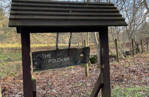 Doune House | Comfortable Stay at The Polchar - Aviemore with Hot Tub