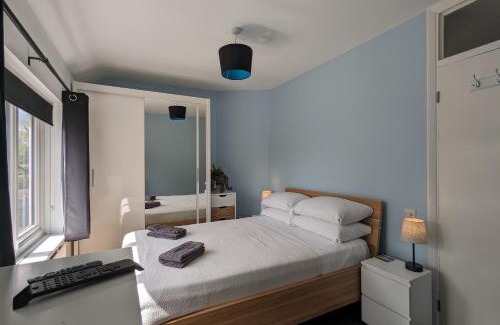 Acocks Green House | Family-Friendly Retreat at The Pollard Home Acocks Green