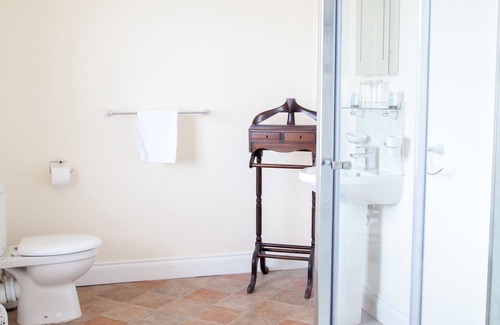 South Molton Hotel | Discover The Poltimore Inn: Family-Friendly with Dining