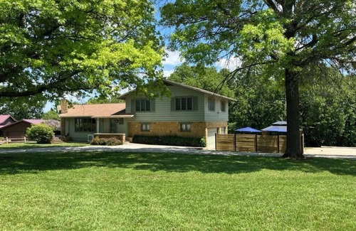 Wakarusa House | The Pomona Lake House