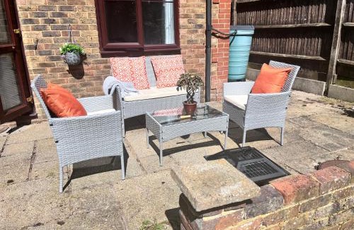 Ashford House | Relax in Ashford: Family-Friendly Home with Hot Tub