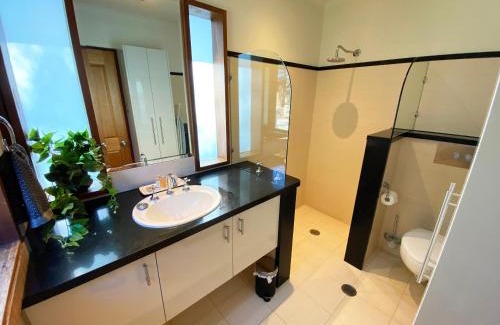 Crescent Head House | Experience The Pool House: Ocean Views & Pet-Friendly Escape
