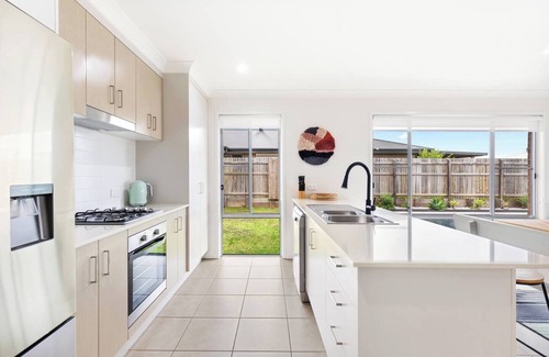 Urraween House | Family-Friendly Getaway at The Pool House in Hervey Bay