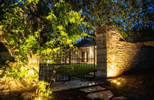 Golas House | The Poolside Stone House in Bale