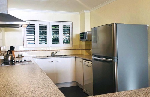 Nelson Bay Apartment | Experience The Poplars: Poolside Retreat Near Town