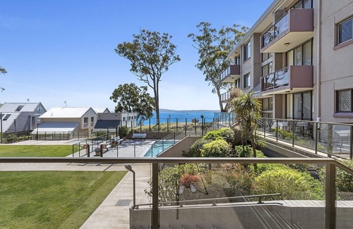 Nelson Bay Apartment | Discover The Poplars: Oceanfront Retreat with Pool & Breakfast