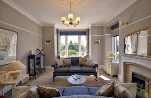 Pitlochry House | Elegant Stay at The Poplars Guest House - Rated 10/10