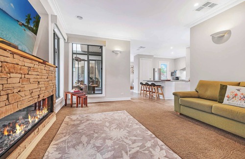 Echuca Apartment | Prime Location & Privacy at The Port Terrace – 10/10 Rated