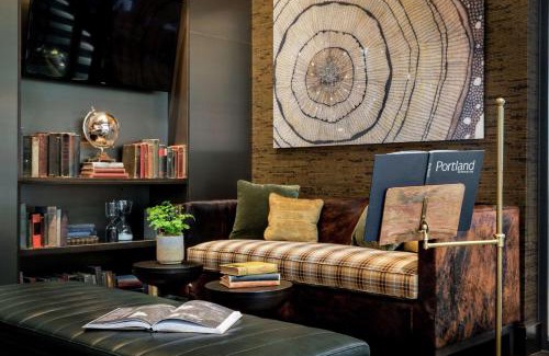 Downtown Portland Hotel | Discover The Porter Portland: A Pet-Friendly Retreat