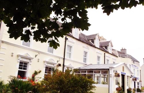 Lybster Hotel | Pet-Friendly Retreat at The Portland Hotel - Rated 8.5/10