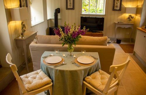 Cirencester Apartment | Exclusive Retreat at The Potting Shed in Cirencester