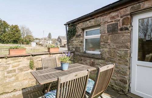 Redbrook Cottage | Pet-Friendly Stay at The Pound - Rated 10/10 by Guests