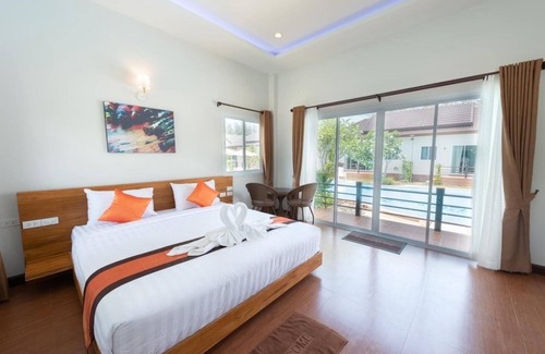 Tha Sala Hotel | Experience Comfort at The PP.Beach Thasala with Family Amenities