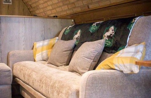 Oswestry House | Experience Unmatched Comfort at The Prancing Pony Hotel