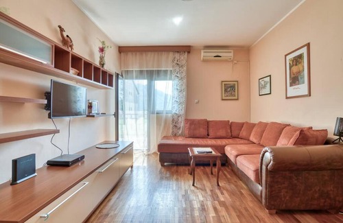 Dobrota Apartment | Prestige Home: Breathtaking Views Near the Sea, 4-Star Stay