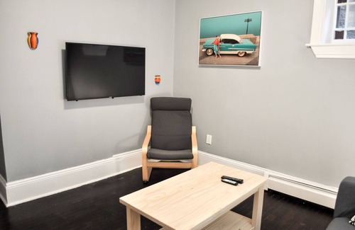 Queens Square Apartment | Discover The Preston: Family-Friendly Stay in Downtown CORE