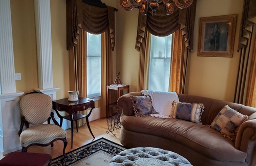 Edenton House | Discover the Best Small Town Retreat with Spa & Breakfast