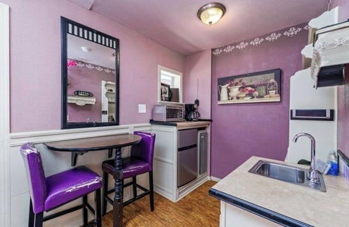 Christoval Hotel | Guest Rated: The Prickly Pear Room at The Ranch House Motel