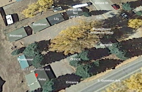 Lake City House | Experience The Primrose Cabin with Scenic Mountain Views